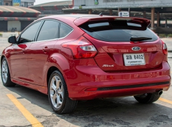 รถมือสอง FORD FOCUS ปี 2012 สีแดง