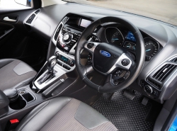 รถมือสอง FORD FOCUS ปี 2012 สีน้ำเงิน