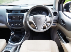 รถมือสอง NISSAN NP 300 NAVARA ปี 2018 สีส้ม