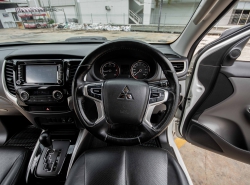 รถมือสอง MITSUBISHI TRITON ปี 2017 สีขาว