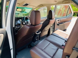 รถมือสอง TOYOTA FORTUNER ปี 2018 สีขาว