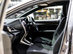 รถมือสอง TOYOTA YARIS ปี 2019 สีเทา