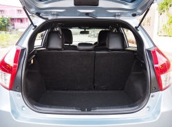 รถมือสอง TOYOTA YARIS ปี 2014 สีฟ้า