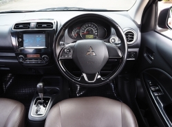 รถมือสอง MITSUBISHI ATTRAGE ปี 2017 สีแดง