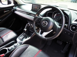 รถมือสอง MAZDA 2 ปี 2016 สีดำ