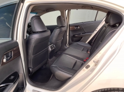 รถมือสอง HONDA ACCORD ปี 2016 สีขาว