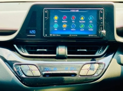 รถมือสอง TOYOTA CHR ปี 2019 สีขาว