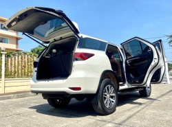 รถมือสอง TOYOTA FORTUNER ปี 2017 สีขาว