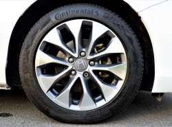 รถมือสอง HONDA ACCORD ปี 2015 สีขาว