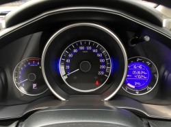 รถมือสอง HONDA JAZZ ปี 2019 สีเทา