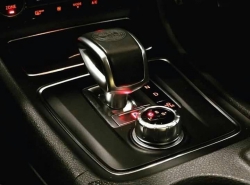 รถมือสอง MERCEDES-BENZ C-CLASS C32 AMG ปี 2018 สีขาว