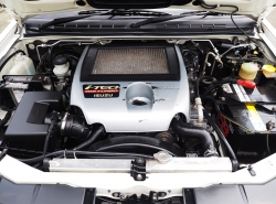 ISUZU MU-7 ปี 2012