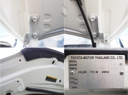 รถมือสอง TOYOTA HILUX REVO ปี 2018 สีขาว