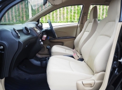 รถมือสอง HONDA BRIO ปี 2013 สีดำ