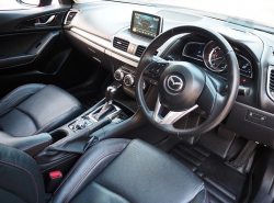 รถมือสอง MAZDA 3 ปี 2016 สีแดง