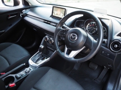 รถมือสอง MAZDA 2 ปี 2016 สีเทา