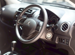 รถมือสอง MITSUBISHI MIRAGE ปี 2017 สีขาว