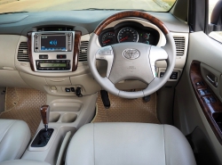 รถมือสอง TOYOTA INNOVA ปี 2012 สีขาว