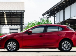 รถมือสอง MAZDA 3 ปี 2015 สีแดง
