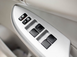 รถมือสอง TOYOTA COROLLA ALTIS ปี 2012 สีขาว