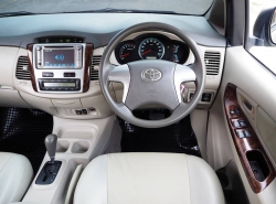 รถมือสอง TOYOTA INNOVA ปี 2013 สีเทา