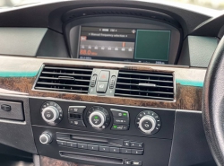 รถมือสอง BMW 5 SERIES 525I ปี 2009 สีดำ