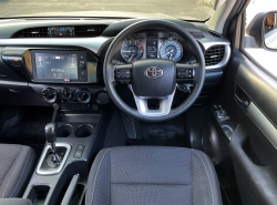 รถมือสอง TOYOTA HILUX REVO ปี 2023 สีเทา