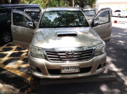 TOYOTA HILUX VIGO ปี 2013