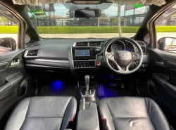 รถมือสอง HONDA JAZZ ปี 2017 สีส้ม