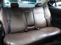 รถมือสอง MITSUBISHI ATTRAGE ปี 2017 สีม่วง