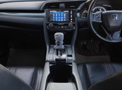 รถมือสอง HONDA CIVIC ปี 2019 สีแดง