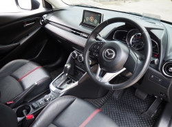 รถมือสอง MAZDA 2 ปี 2016 สีน้ำตาล