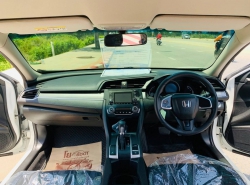 รถมือสอง HONDA CIVIC ปี 2018 สีขาว