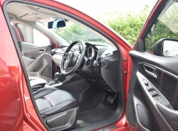 รถมือสอง MAZDA 2 ปี 2017 สีแดง