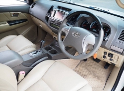 รถมือสอง TOYOTA FORTUNER ปี 2012 สีขาว