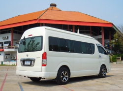 รถมือสอง TOYOTA HIACE ปี 2011 สีขาว