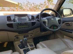 รถมือสอง TOYOTA FORTUNER ปี 2012 สีดำ