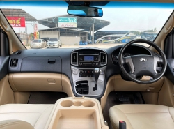 รถมือสอง HYUNDAI H-1 ปี 2017 สีขาว