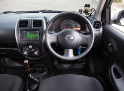 รถมือสอง NISSAN MARCH ปี 2017 สีเทา