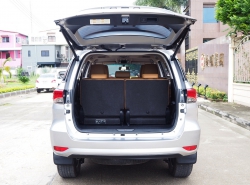 รถมือสอง TOYOTA FORTUNER ปี 2017 สีเทา