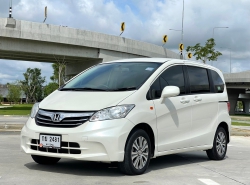 HONDA FREED ปี 2013