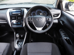 รถมือสอง TOYOTA YARIS ปี 2018 สีเทา