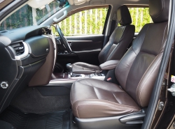 รถมือสอง TOYOTA FORTUNER ปี 2017 สีน้ำตาล