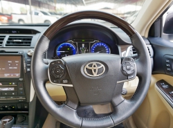 รถมือสอง TOYOTA CAMRY ปี 2015 สีขาว