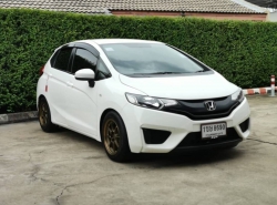 รถมือสอง HONDA JAZZ ปี 2017 สีขาว