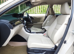 รถมือสอง HONDA ACCORD ปี 2013 สีน้ำตาล