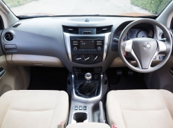 รถมือสอง NISSAN NP 300 NAVARA ปี 2018 สีส้ม