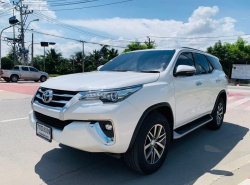 รถมือสอง TOYOTA FORTUNER ปี 2018 สีขาว