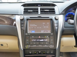 รถมือสอง TOYOTA CAMRY ปี 2015 สีขาว