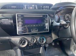 รถมือสอง TOYOTA HILUX REVO ปี 2019 สีบรอนซ์